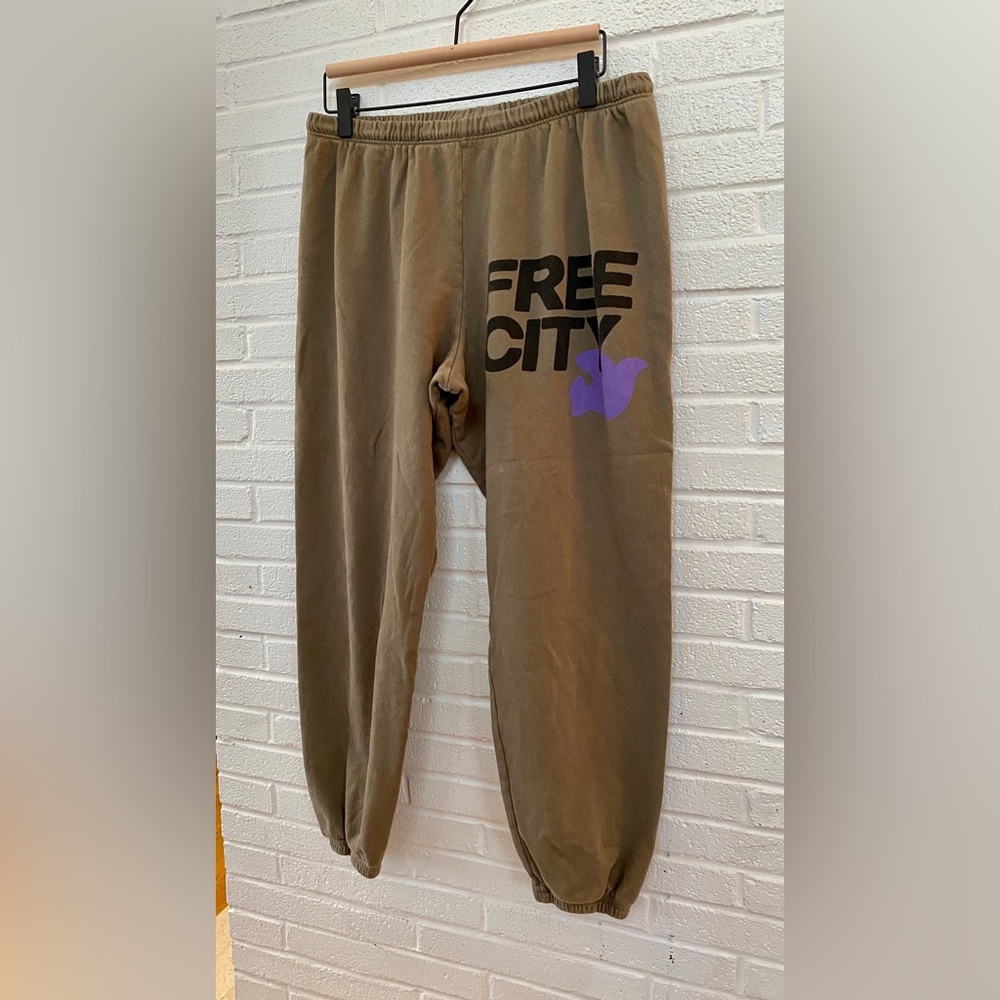 Freecity Free City Crop Sweatpants Sz medium